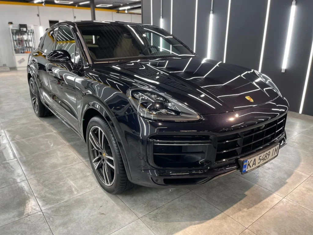 Захисна плівка чи вініл