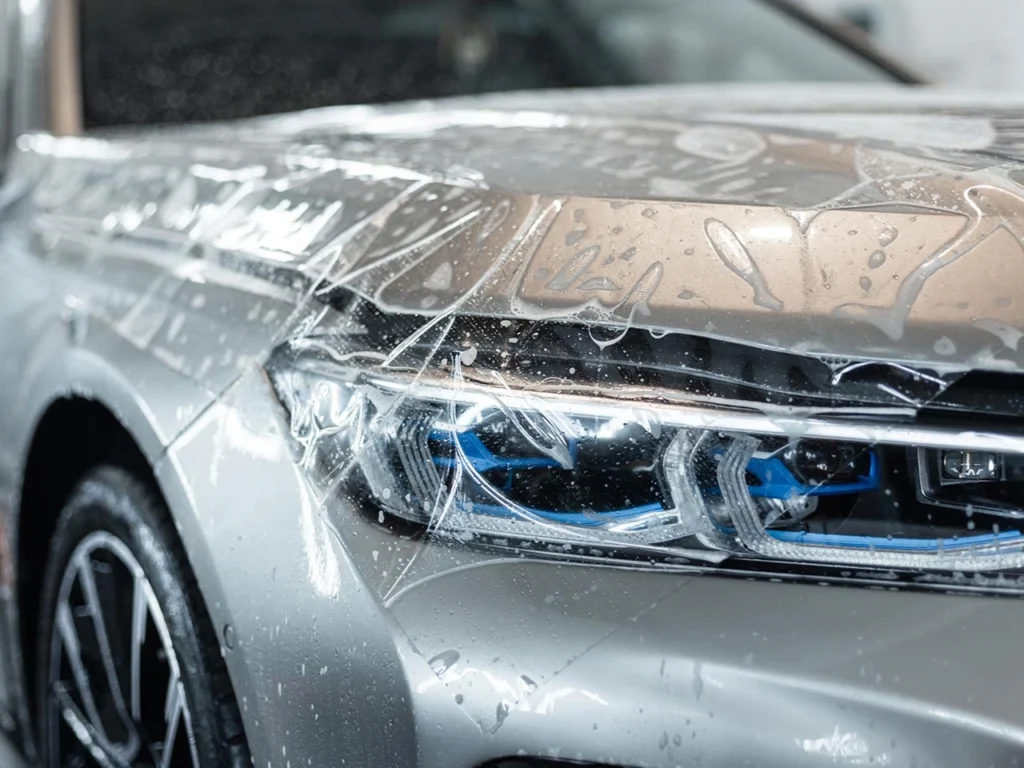Нужна ли пленка на новый автомобиль